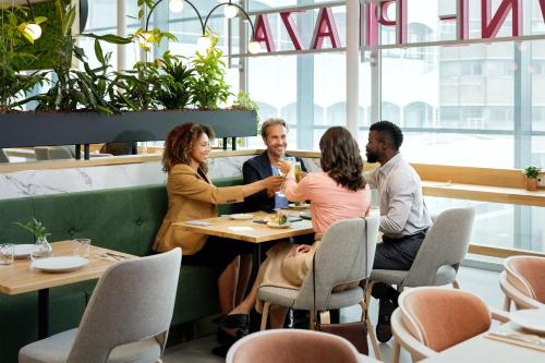 Crowne Plaza Utrecht - Central Station an IHG Hotel - image 13