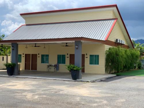 Raintown Cottage near Spritzer Ecopark