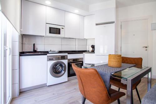 One-Bedroom Apartment image 7