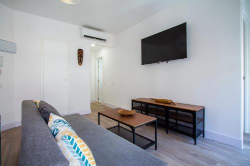 One-Bedroom Apartment image 5