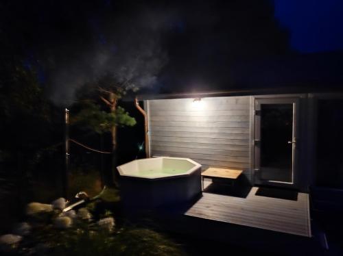 Karstais baseins, Auroradream in Motiejiškės