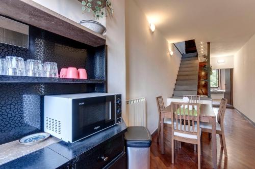 Two-Bedroom Apartment image 3