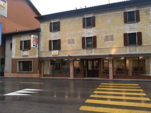vhod, Ristorante Stazione con alloggio in Rivera