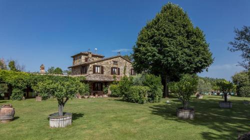 VILLA DUE VIGNE 8, Emma Villas