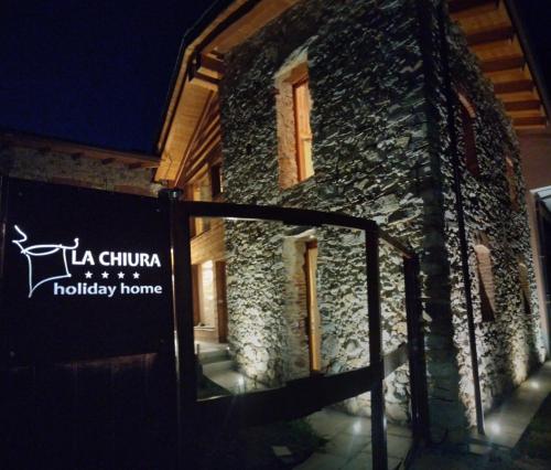 LaChiura holiday home