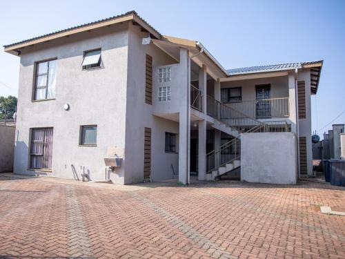 Tampilan eksterior, Ekasi Apartments in Mbabane