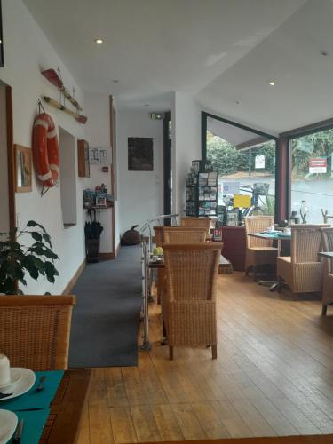 Hotel La Voilerie Cancale - image 4