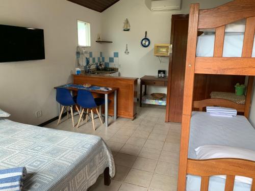 Кухня, Kitchenette near the Beach/including Breakfast in Формоса Бэй