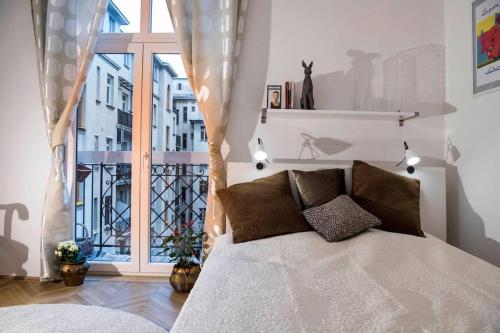 Gorgeous flat right near the City Center - image 7