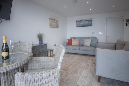 Picture of Beach Court - 1 Bedroom Apartment - Saundersfoot