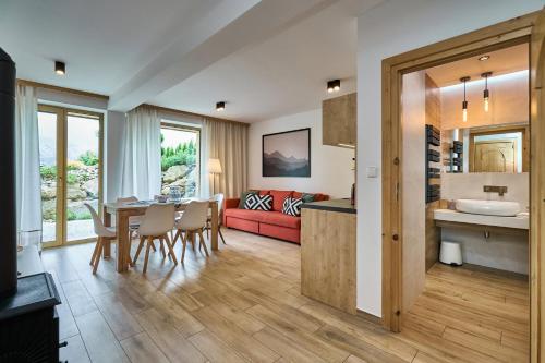 Apartment with Balcony, Fireplace and Mountain View image 9