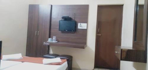 PLAZA GUEST HOUSE – Chennai, IL