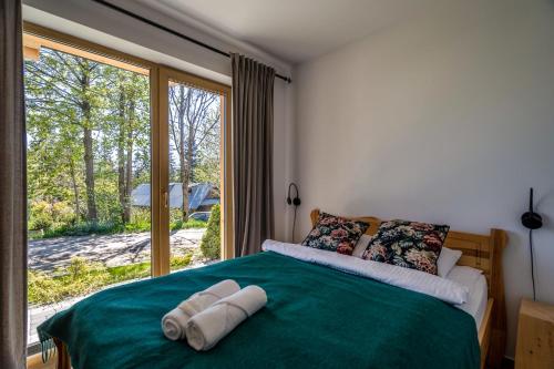 Two-Bedroom Apartment with Balcony image 1