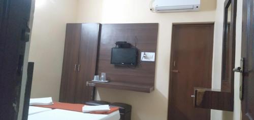 PLAZA GUEST HOUSE – Chennai, IL