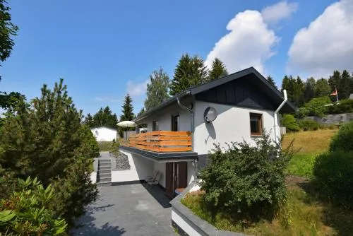Bungalow im Thüringer Wald/ Haus Selma in Suhl, Deutschland