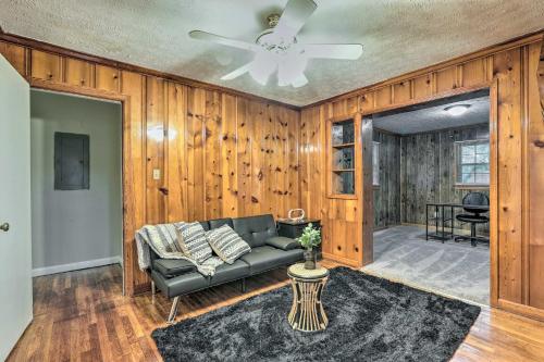 Decatur Home with Yard about 9 Mi to Downtown Atlanta! in Decatur, USA
