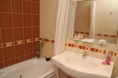 Hotel Real - image 3
