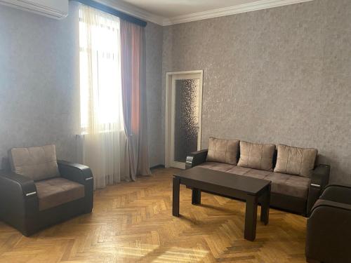 HovSer, Jerewan (Foto 7)