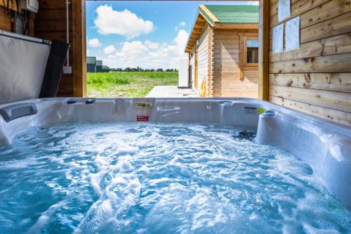Spa, Kings Caves Glamping in Blackwaterfoot