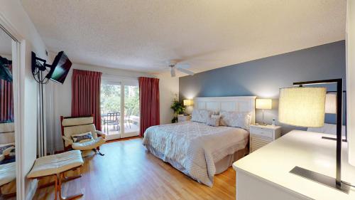 762 Queens Grant - image 5