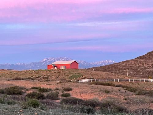 Yurt Escape with Amazing Country Views in Temecula, USA