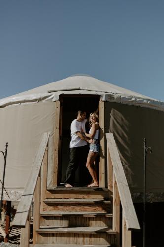 Yurt Escape with Amazing Country Views