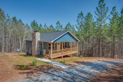 Bluebird Lookout - Rutherfordton