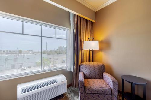 Best Western Plus Miami Airport North Hotel & Suites