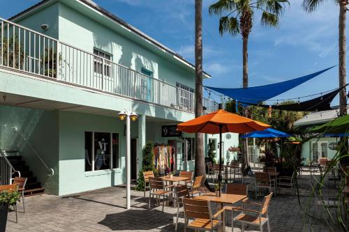 Közeli látványosságok, Best Western New Smyrna Beach Hotel & Suites in New Smyrna Beach (Florida)