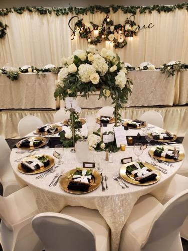 Crossroads Hotel and Huron Event Center - image 37