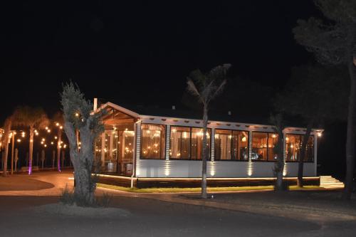 Posh villa 1 - image 2