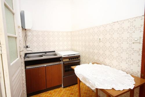 Apartment Jelsa 4602c - image 3