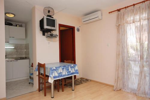 Apartments by the sea Stari Grad Hvar - 5697 - image 11