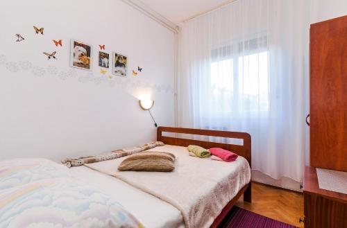 Three-Bedroom Apartment with Balcony image 10