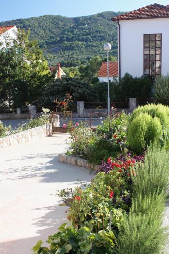 Apartments with a parking space Stari Grad Hvar - 5730 - image 14