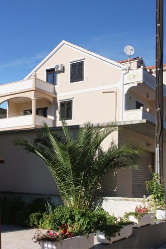  Apartments with a parking space Bibinje, Zadar - 5741 in Bibinje