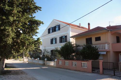  Apartments with a parking space Bibinje, Zadar - 5741 in Bibinje