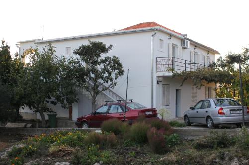  Apartments by the sea Tkon, Pasman - 5825 in Tkon
