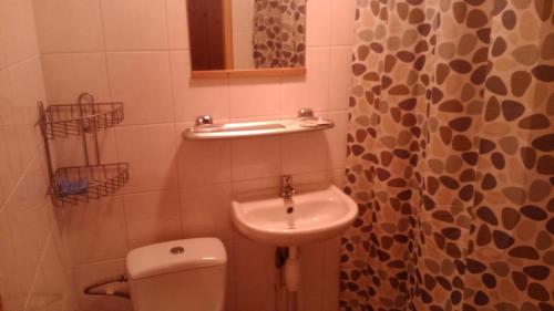 1 double bed, 2 twin beds, 1 sofa bed