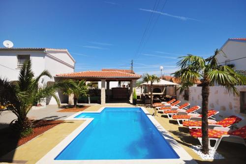 Apartments and rooms with a swimming pool Sukosan Zadar - 5906 - main image