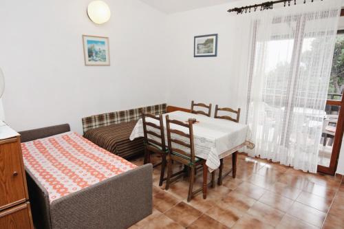 Apartment Nemira 5884c - image 10