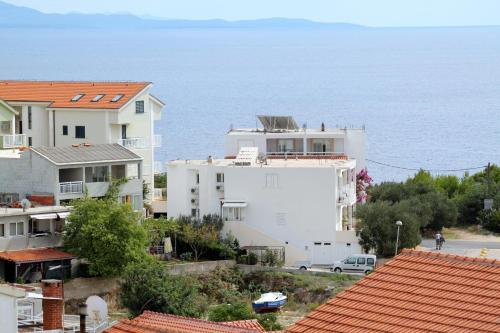 Apartments with a parking space Hvar - 5701 Hvar