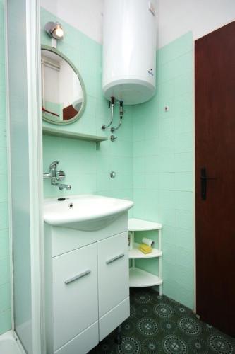 Apartment Biograd na Moru 5899d - image 7