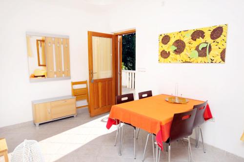 Studio with Terrace image 4