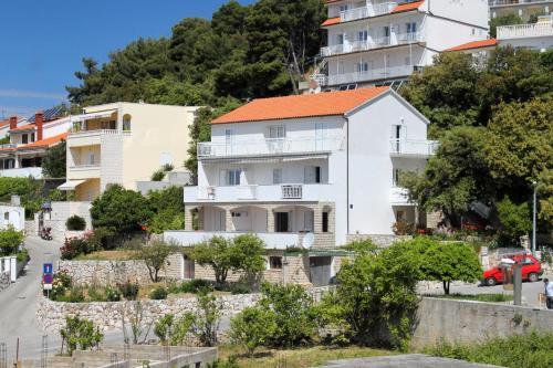 Apartments with a parking space Hvar - 5719 - image 5