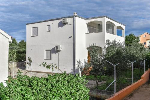 Apartments with a parking space Srima - Vodice Vodice - 5742 Vodice