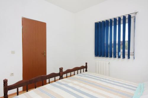 One-Bedroom Apartment with Balcony image 8