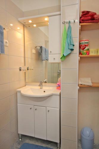 Apartments by the sea Biograd na Moru Biograd - 5744 - image 14