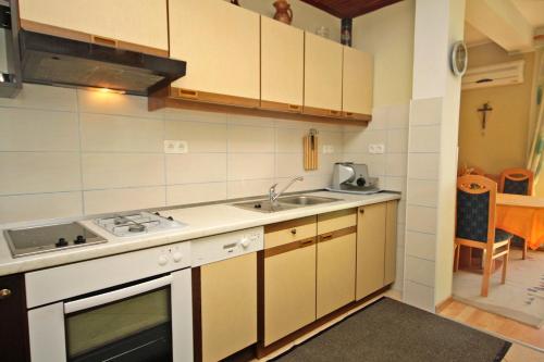 Apartments by the sea Biograd na Moru Biograd - 5744 - image 9