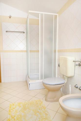 Two-Bedroom Apartment with Balcony image 7